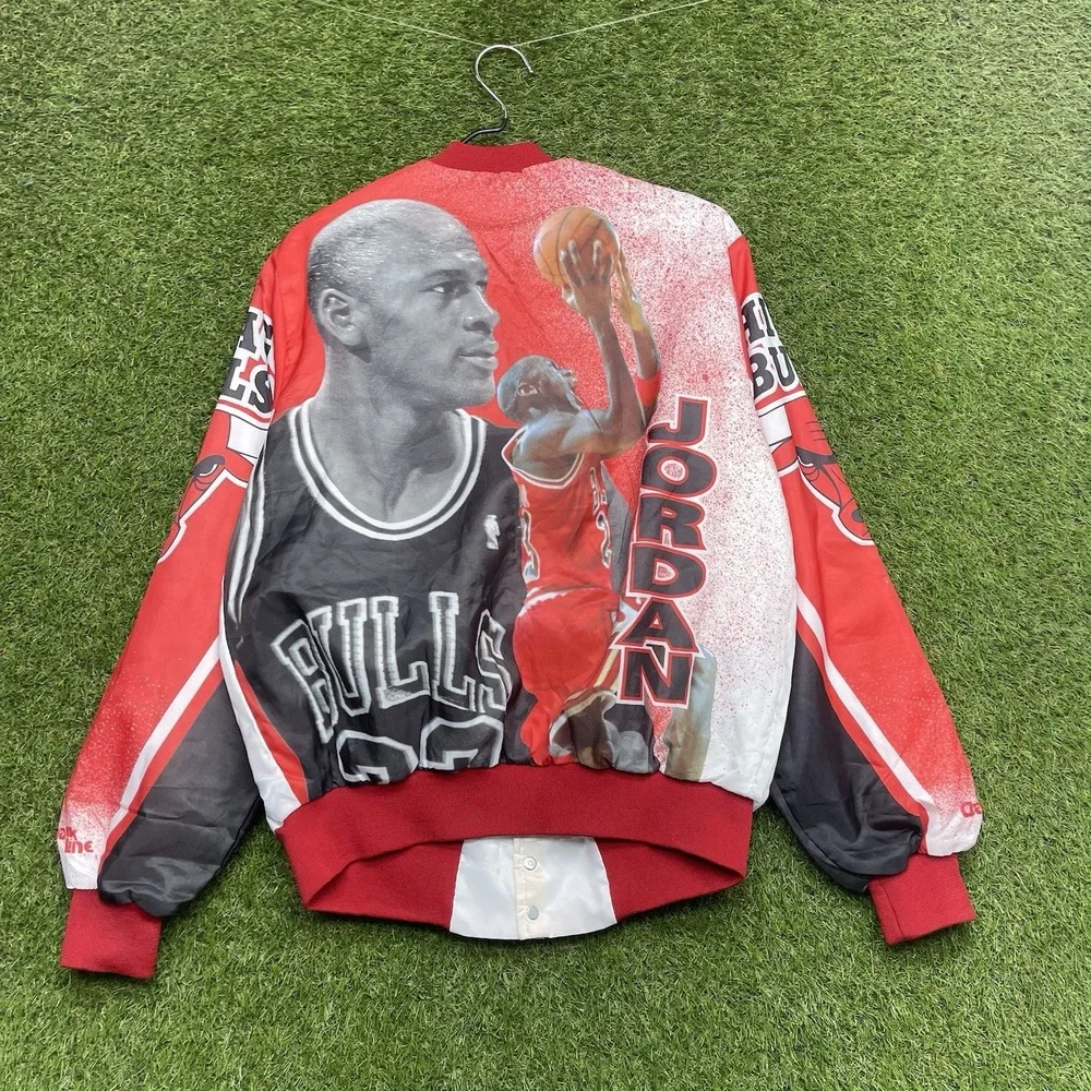 Vintage Chicago Bulls Jacket Mens Medium Michael Jordan Chalk Line AOP 90s USA